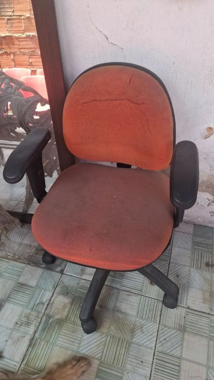 Vende-se Conjunto de Cadeiras Escolares - Foto 3
