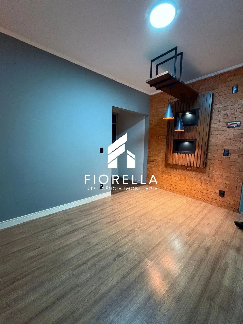 Apartamento para alugar com 02 dormitórios no bairro Pagani - Palhoça