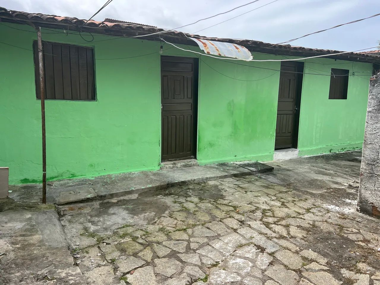 Alugo casa 