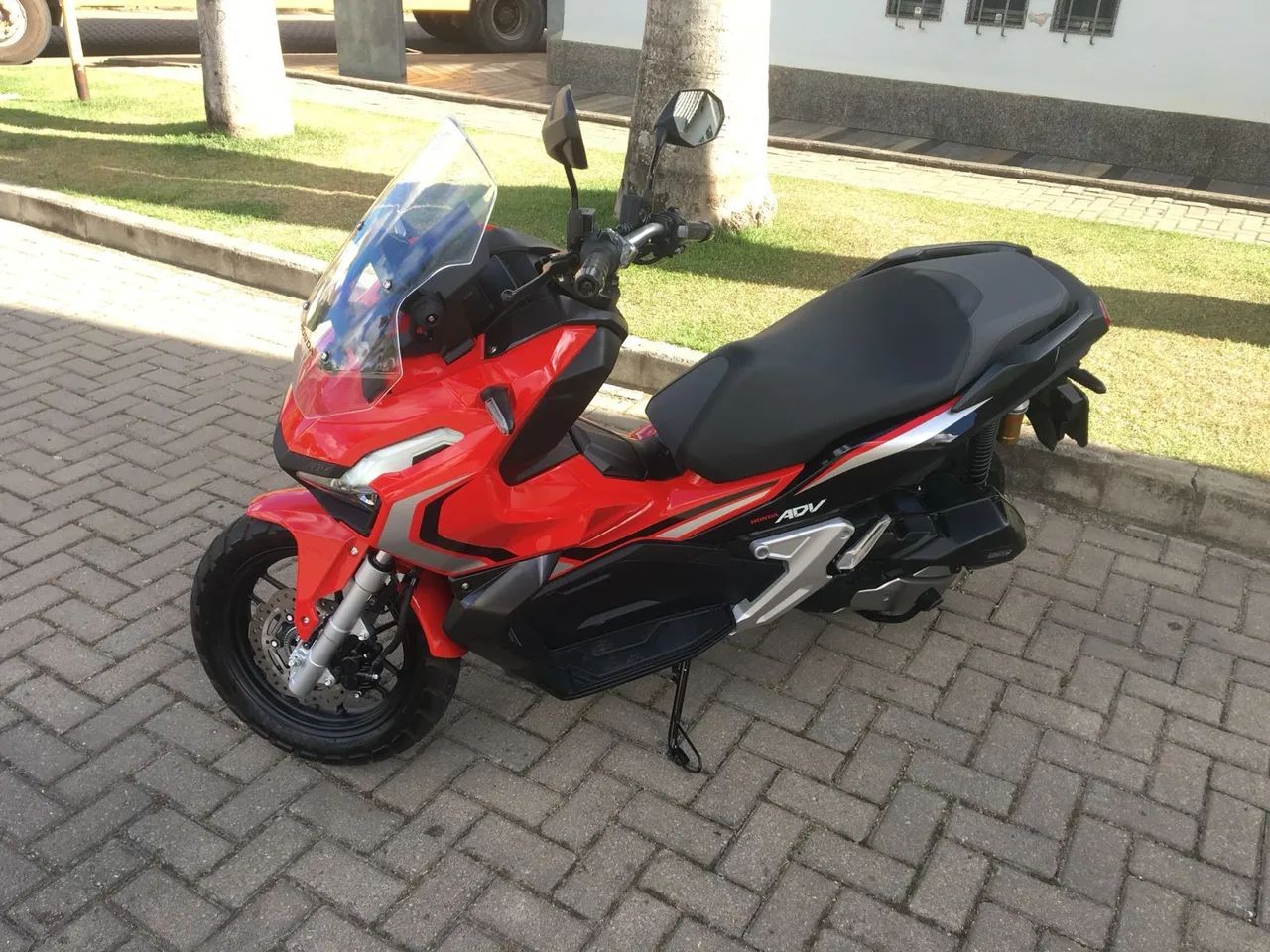 Honda ADV 2023 - Foto 2