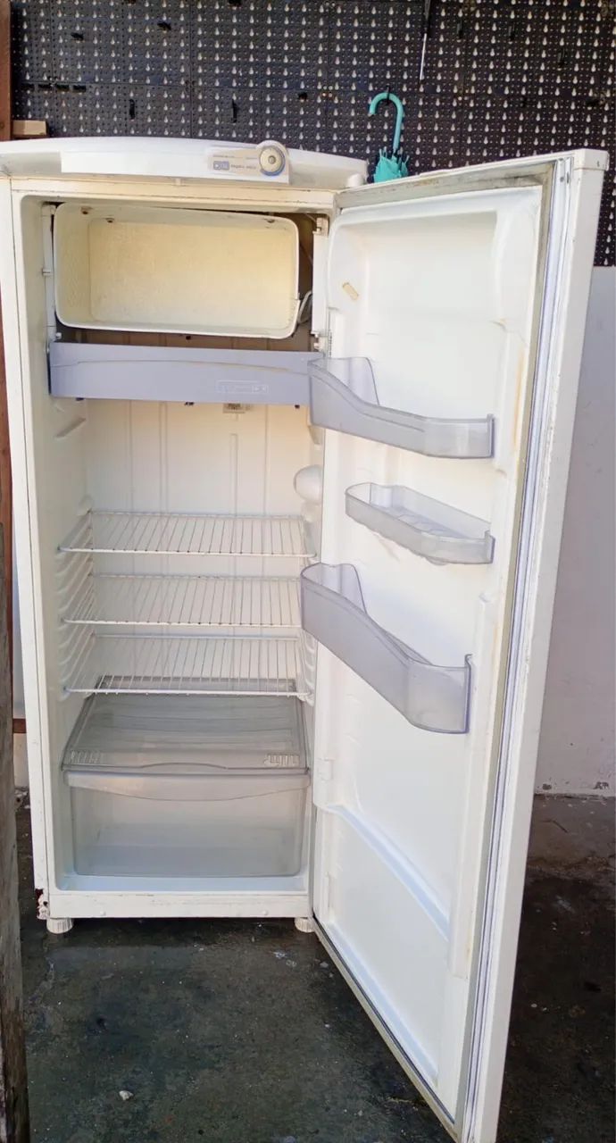 Geladeira pra vender rápido 
