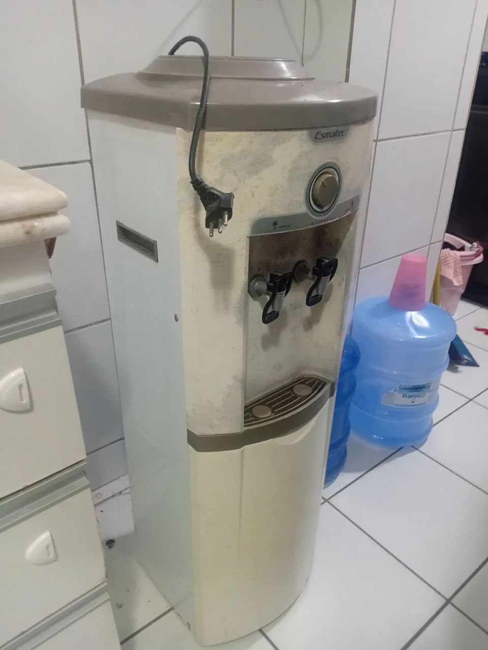 Gelágua Esmaltec 