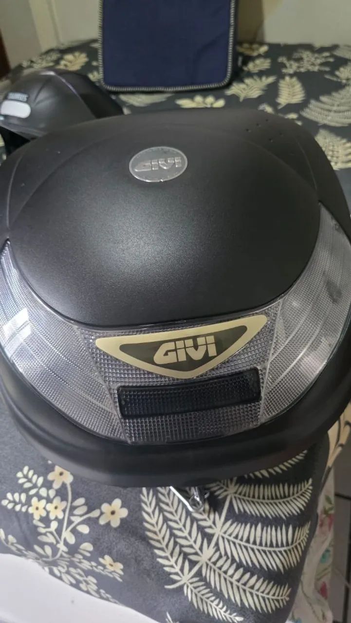 Kit com Baú de 30L + Bagageiro + 2 Capacetes - Foto 4