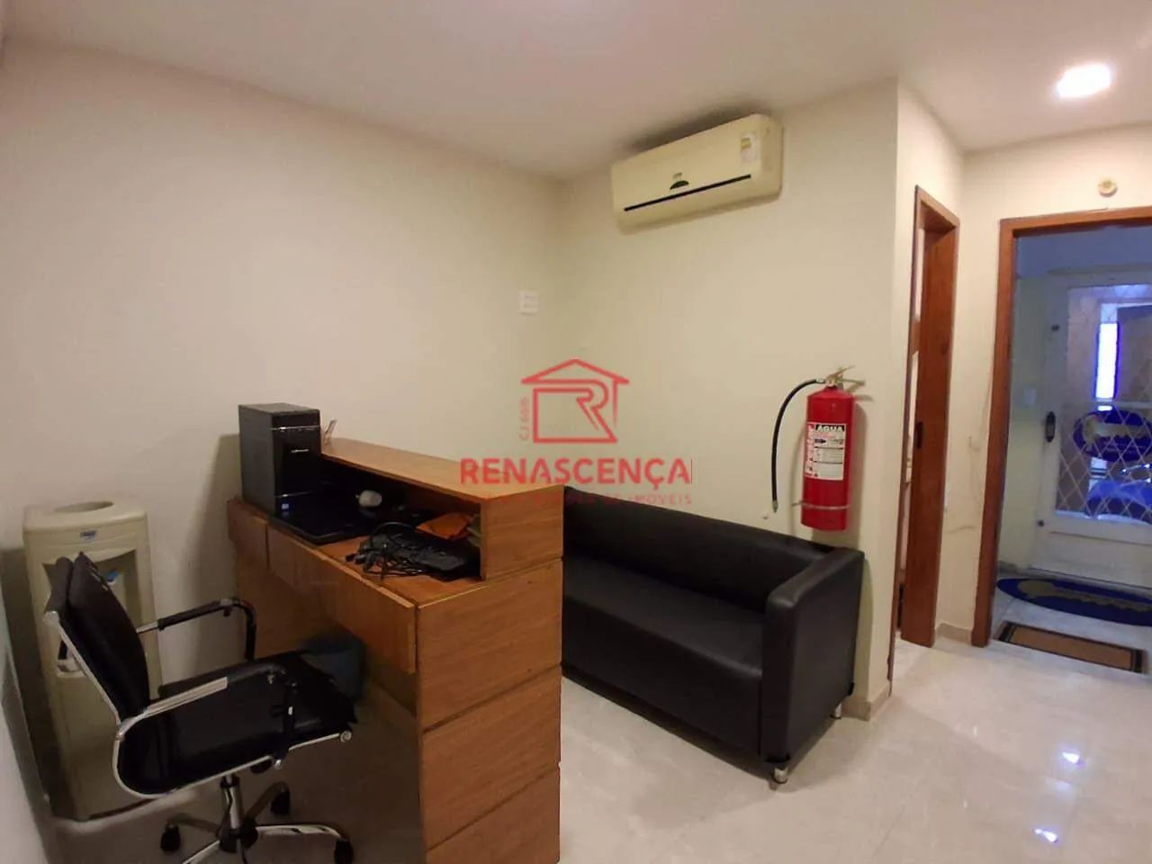 Sala Comercial na Portuguesa.
