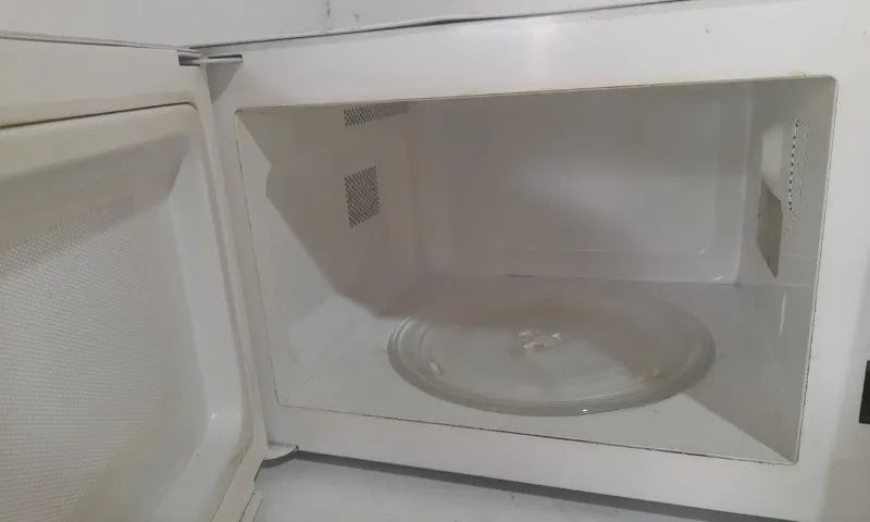 Microondas Parasonic 21L Seminovo - Foto 2