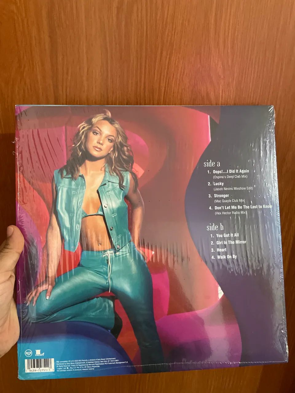 Britney Spears LP OOPS! Remixes and B-side - Foto 2