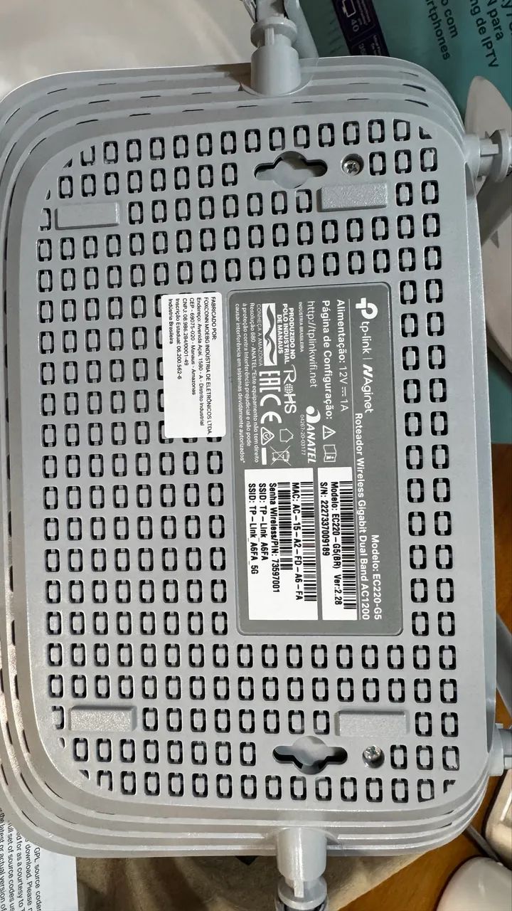 Roteador Wi-Fi AC 1200 Gigabit TP-link EC220-G5 - Foto 2