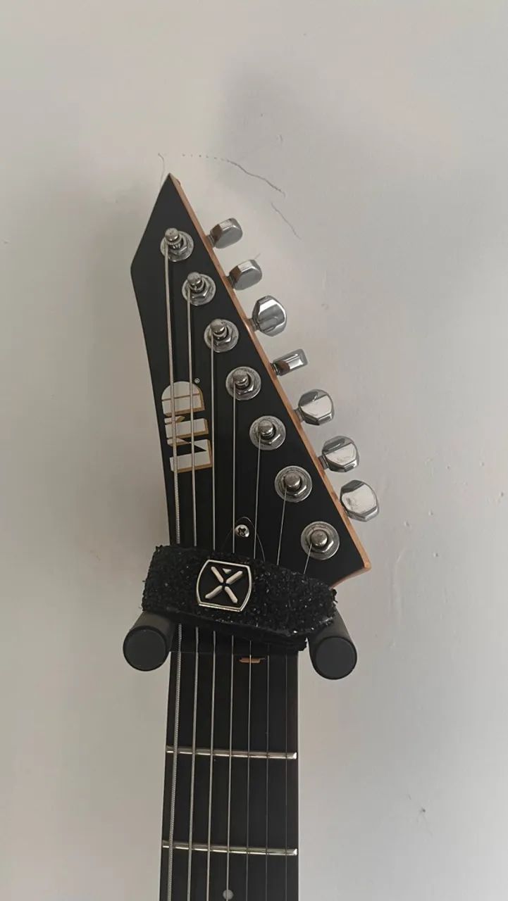 Guitarra LTD 7 cordas com acessórios! - Foto 3