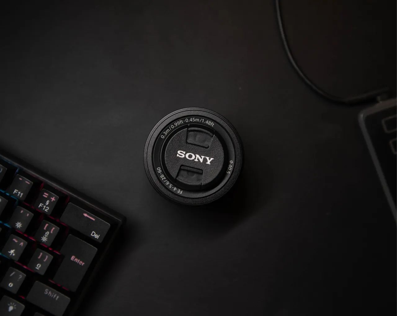 Lente Sony FE 28-60mm f/4-5.6 - Excelente Estado