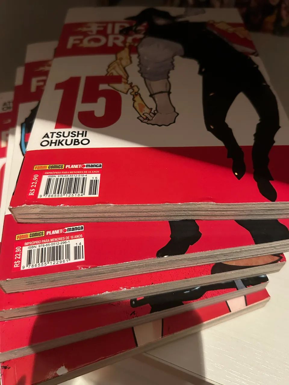 Mangá Fire Force volume 15  - Foto 4