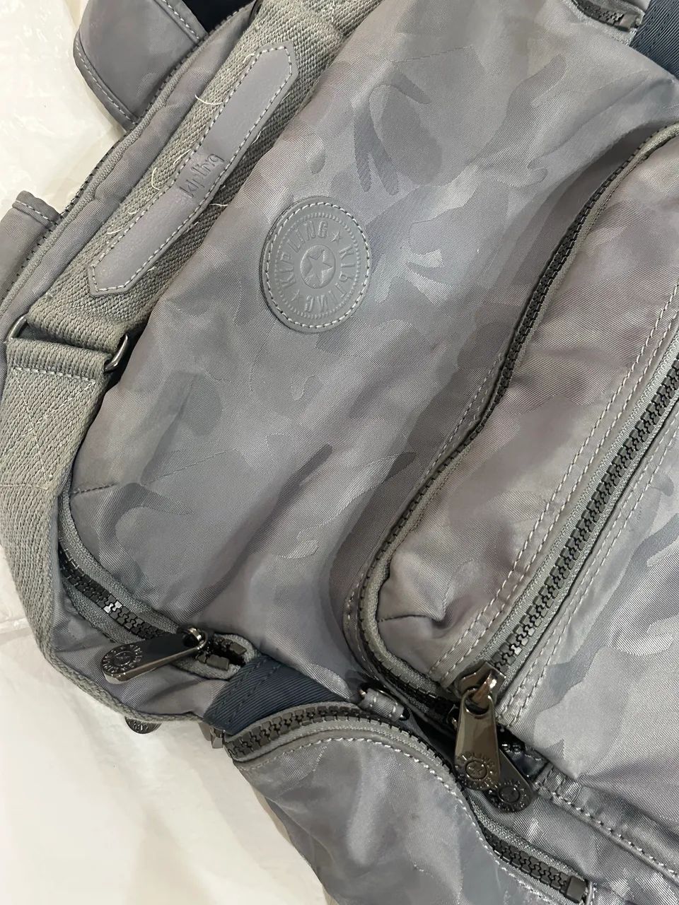 Mochila kipling cinza original - Foto 2