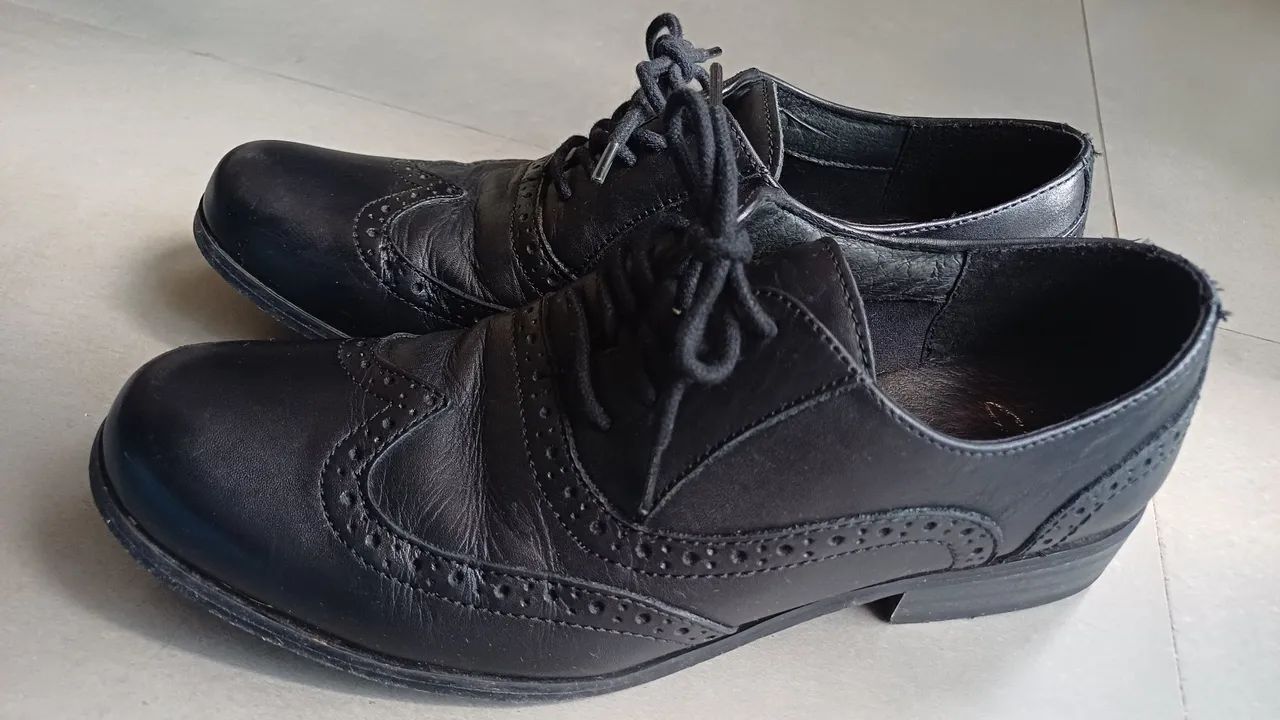 Oxford Preto em Couro | Estilo Vintage Chic - Foto 4