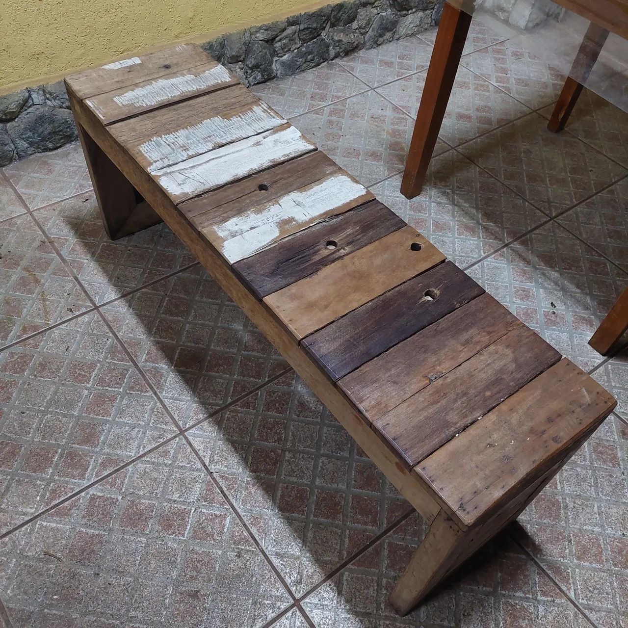 Banco de madeira rustico
