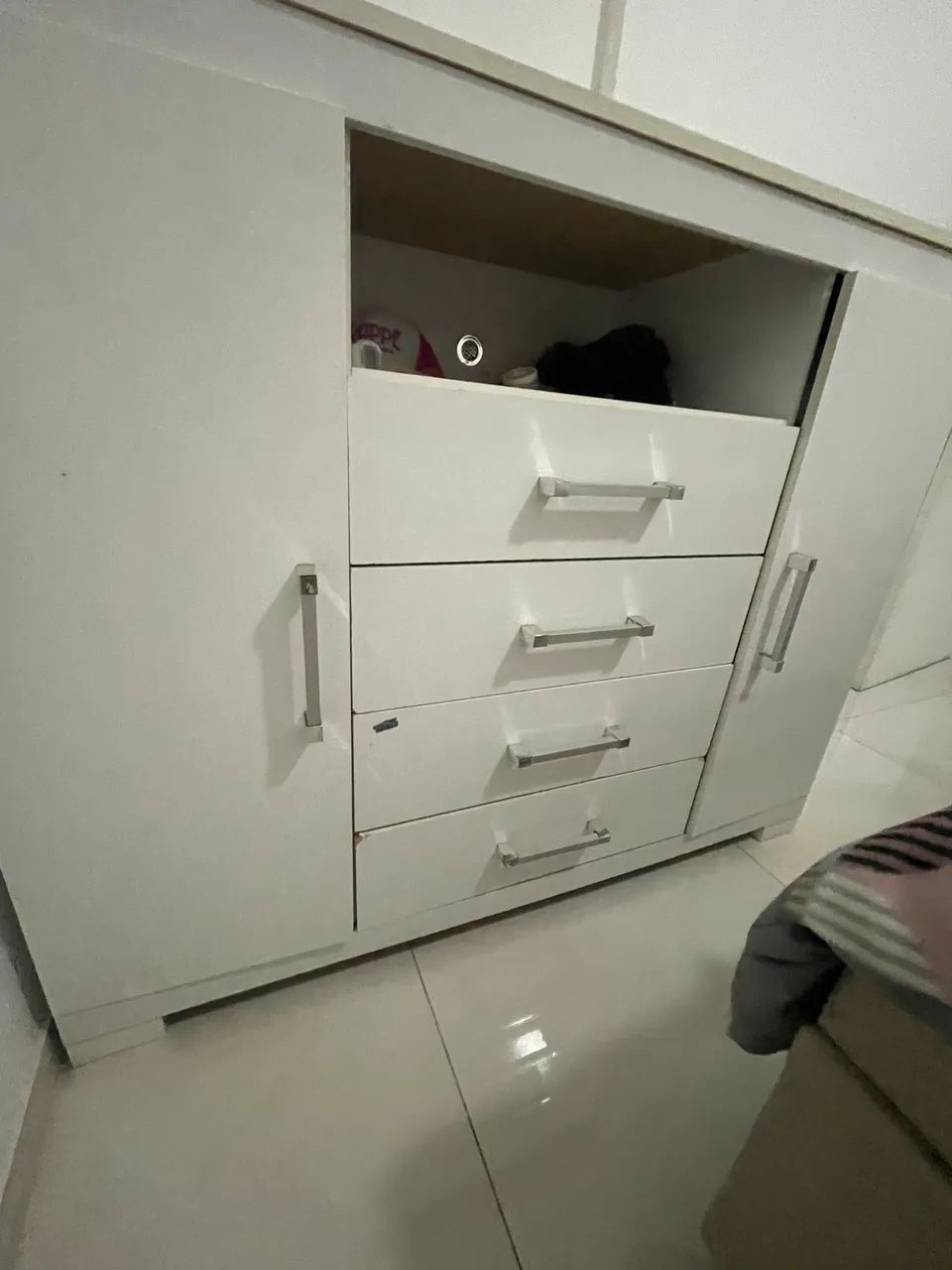 Cômoda usada