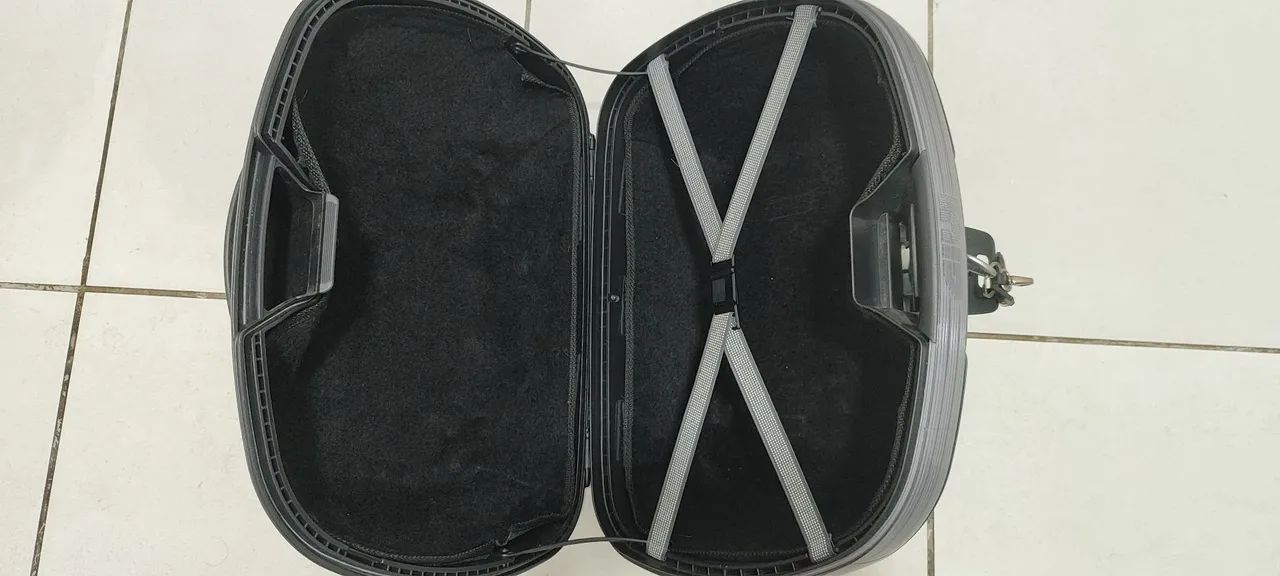 Baú Bauleto Givi monokey 46l + base E250 + bagageiro SCAM Fz250 + forro interno do baú  - Foto 6