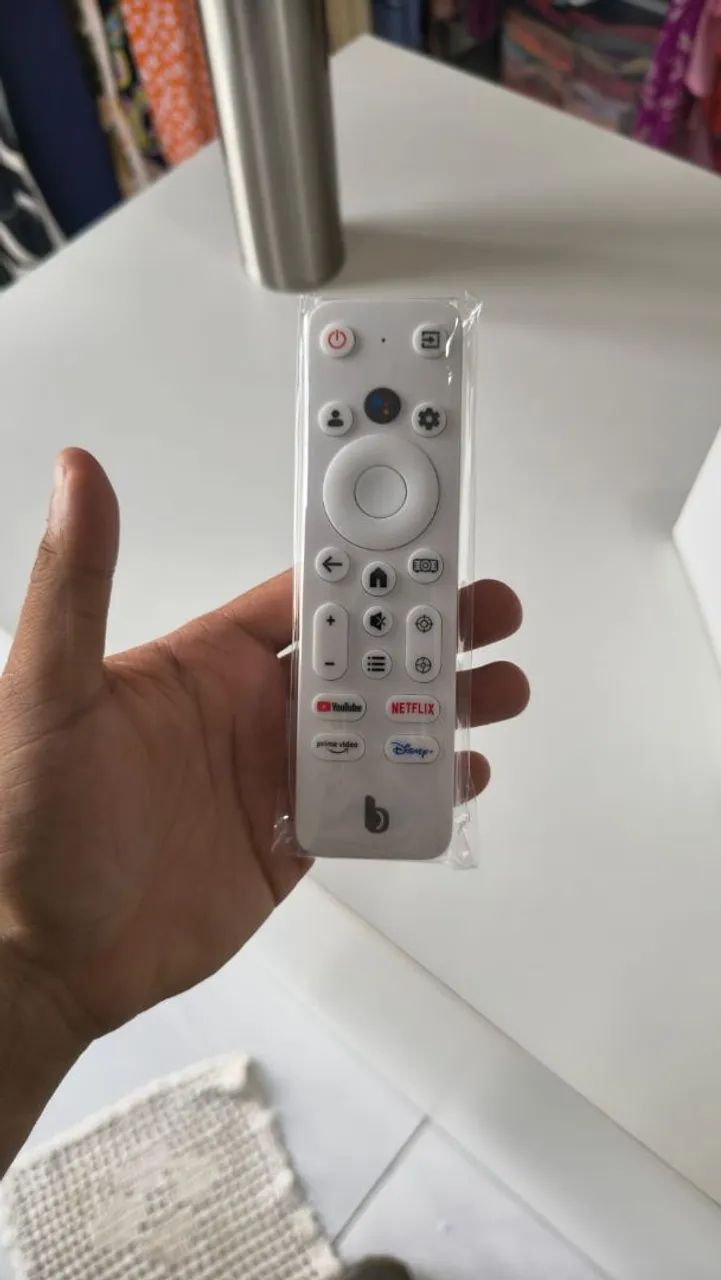 PROJETOR BETTOW 4K COM SISTEMA GOOGLE TV - Foto 5