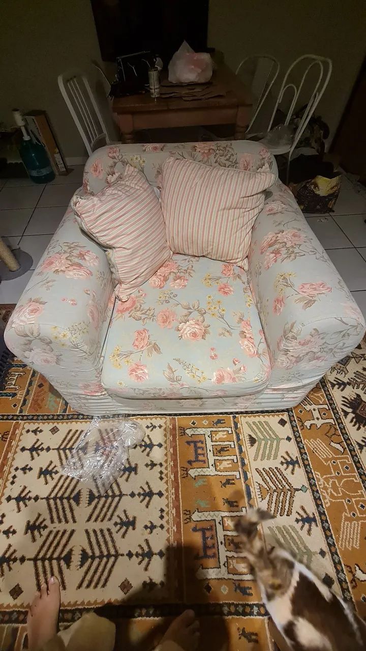 POLTRONA G TOK&STOK COM CAPA E ALMOFADAS  - Foto 4