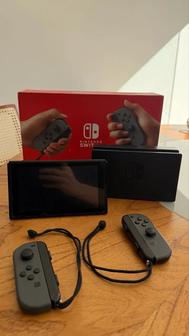 Nintendo Switch V2 - Desbloqueado - microSD 128GB - Completo na caixa - Foto 4