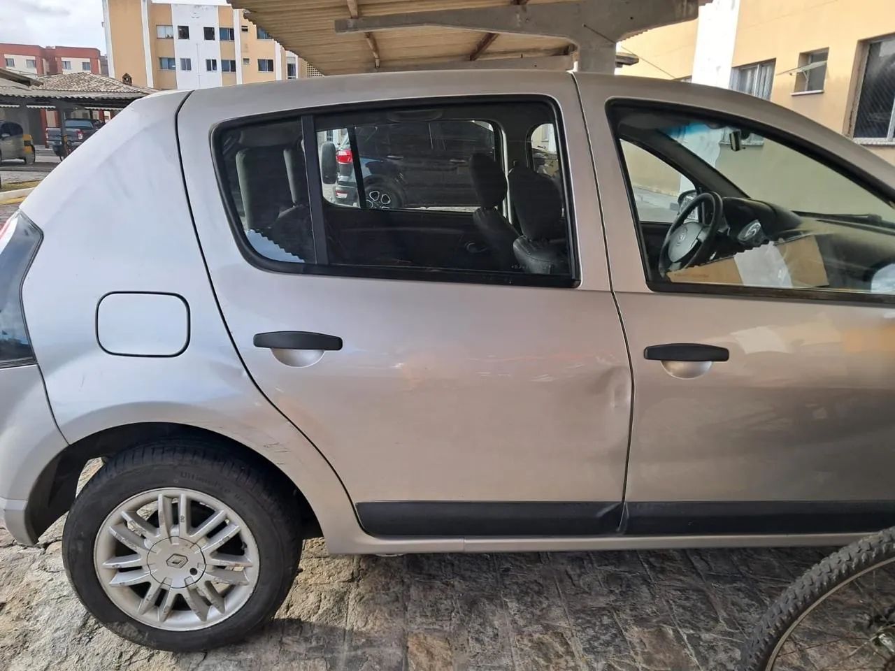 Renault Sandero Expression Hi-flex 1.6 8V 5P 2013 - Foto 4