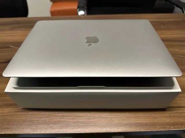 MacBook Air M1 SSD 512GB - 8GB RAM - Completo na Caixa - Notebooks