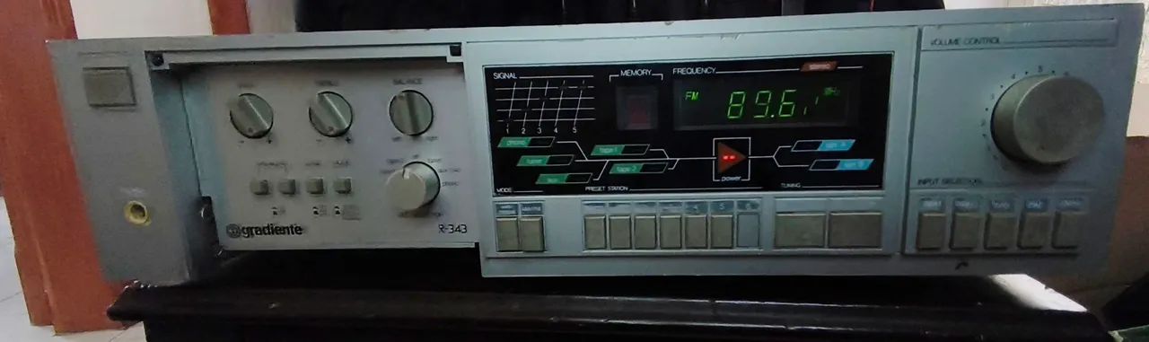 Gradiente vintage r343 com tuner