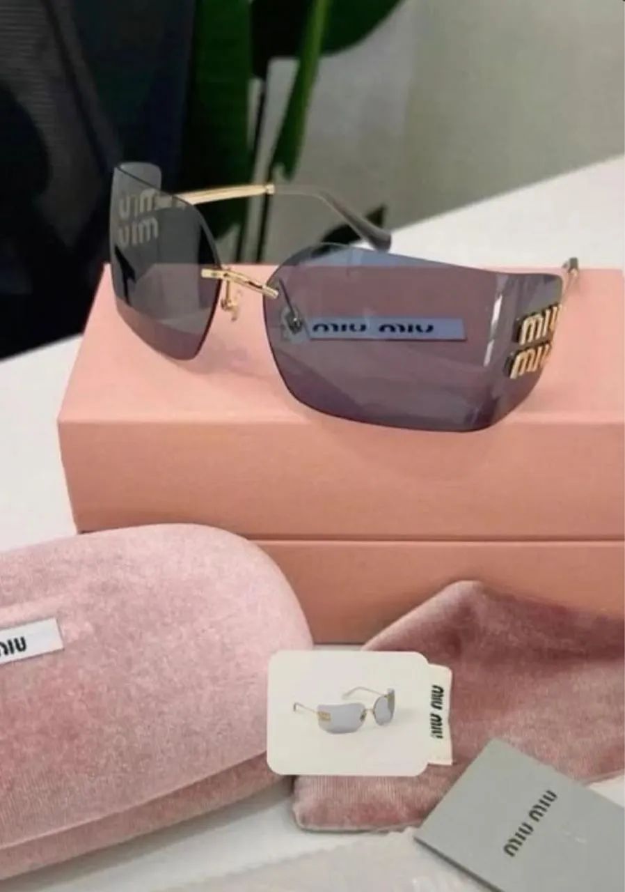Óculos de sol Miu Miu original com notinha!