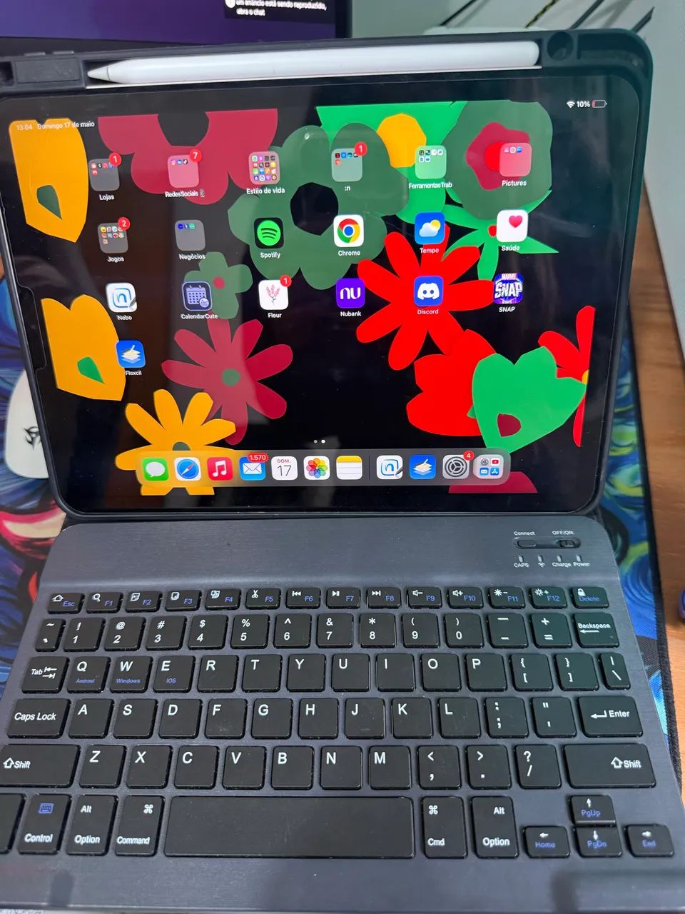 iPad Air 5ª Geração 64GB + Apple Pencil 2 + Capa Teclado - Tablets