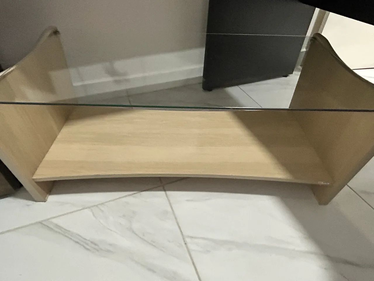 Mesa de Centro em Vidro (Impecável / Estado de Nova) - Foto 2
