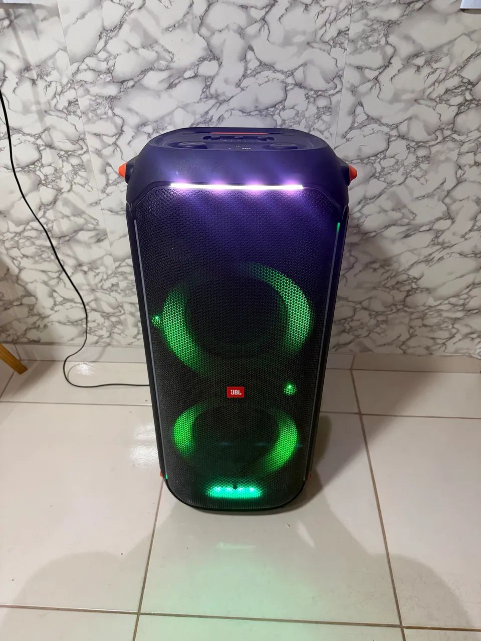 JBL larty box 710 800w
