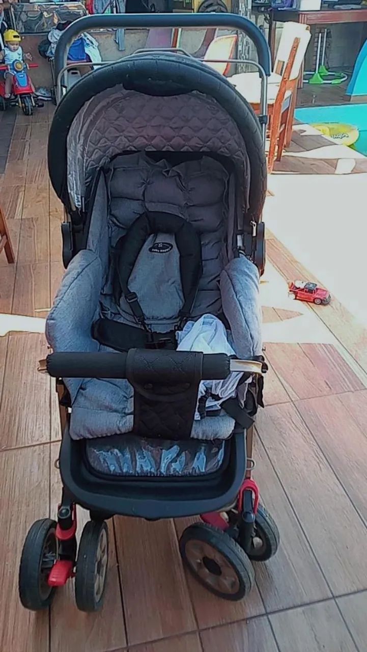 Carrinho de bebê novo - Foto 4