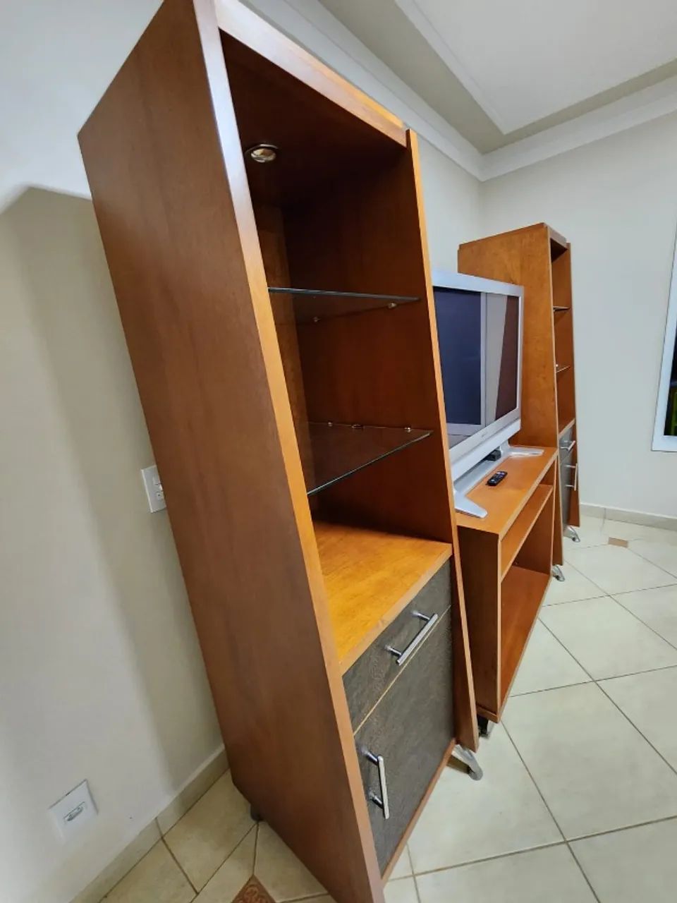 Rack de tv completo com duas torres para sala - Foto 3
