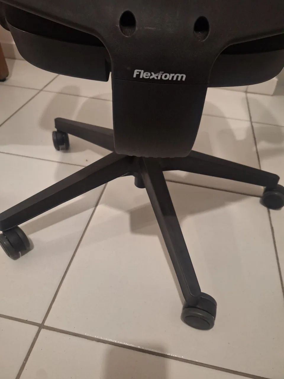 Cadeira Flexform Uni All Black - Foto 4