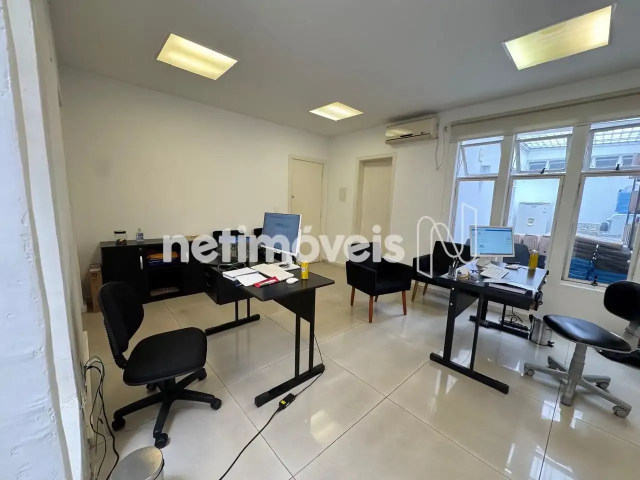Sala comercial à venda  Excelente oportunidade no Santa Amélia