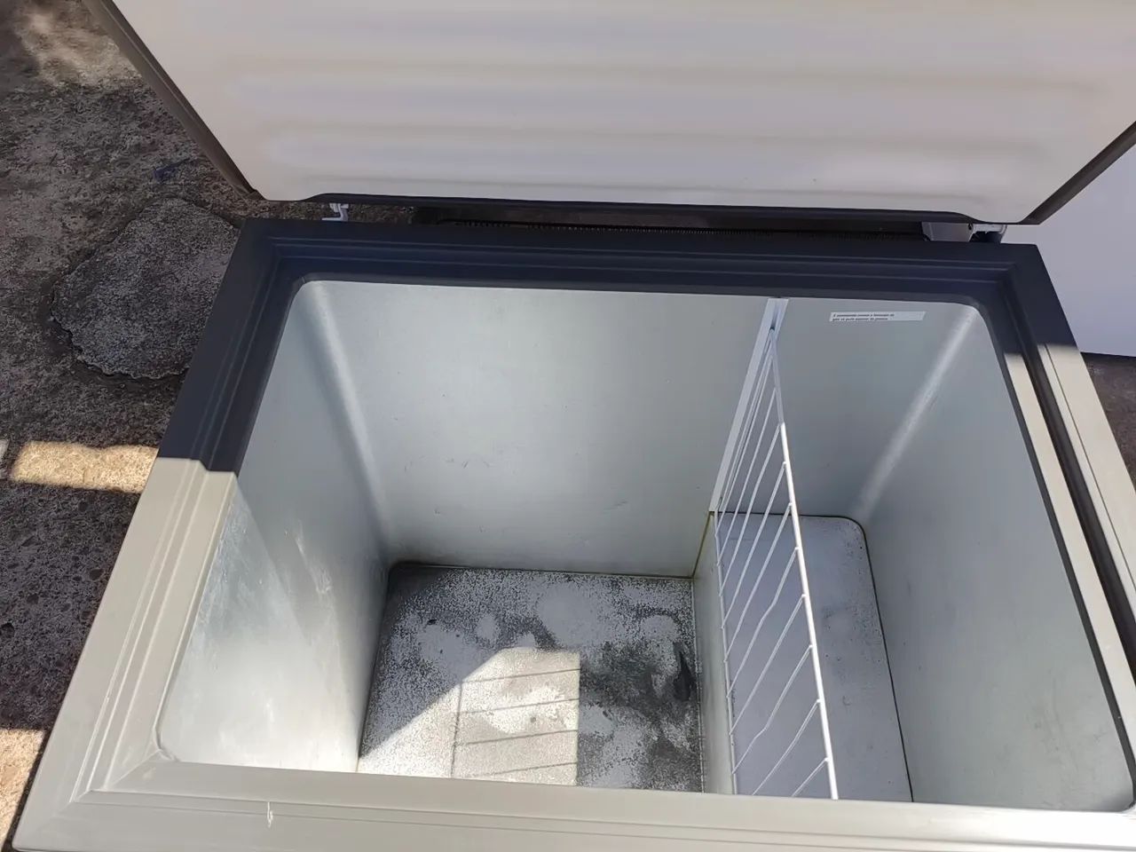 Frizzer Cônsul 300 litros - Foto 4