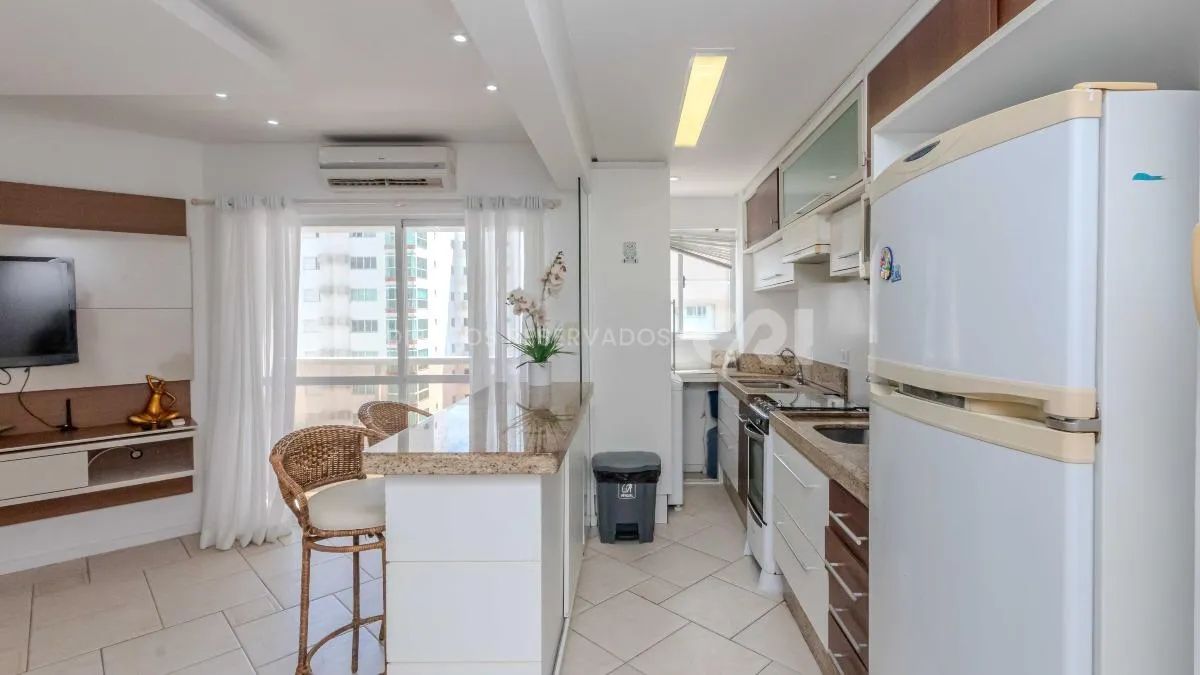 Apartamento no Edifício Marquês de Olinda no Centro de Balneário Camboriú - Foto 3