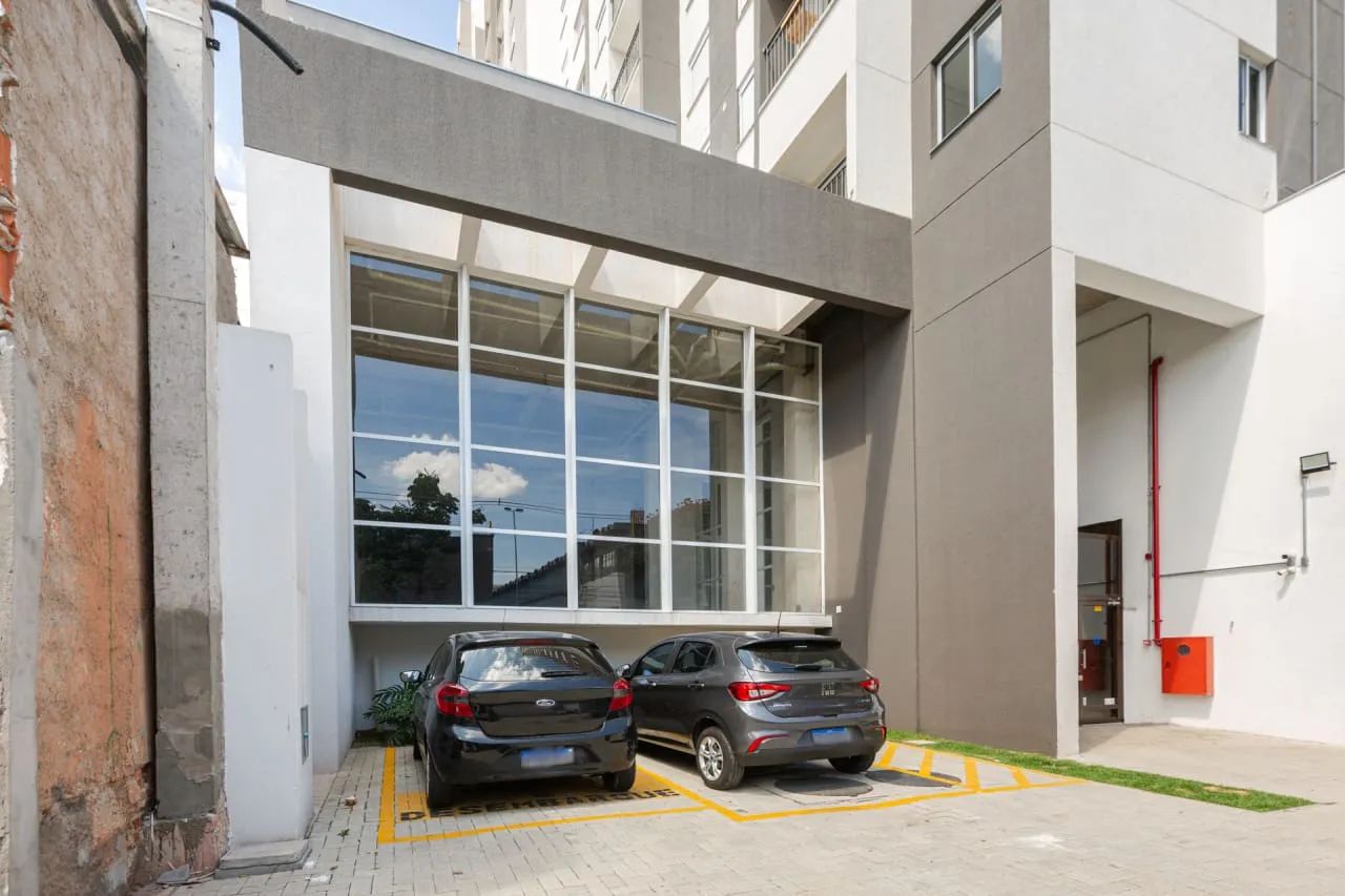 Loja na Rua Mateo Forte, 85  626 m²