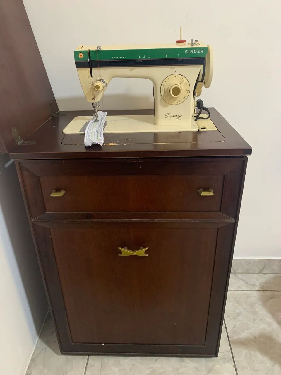 MAQUINA SINGER SIMPLESMATIC 64993725400579120