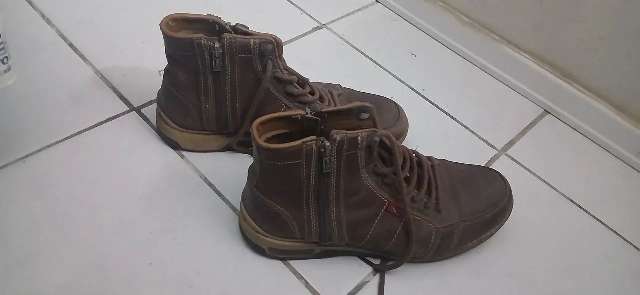 Bota Couro