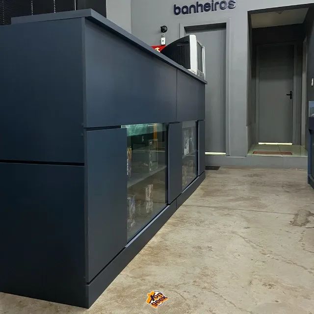Balcão Planejado em OSB | Possui vitrines e estação de trabalho interna - Foto 3