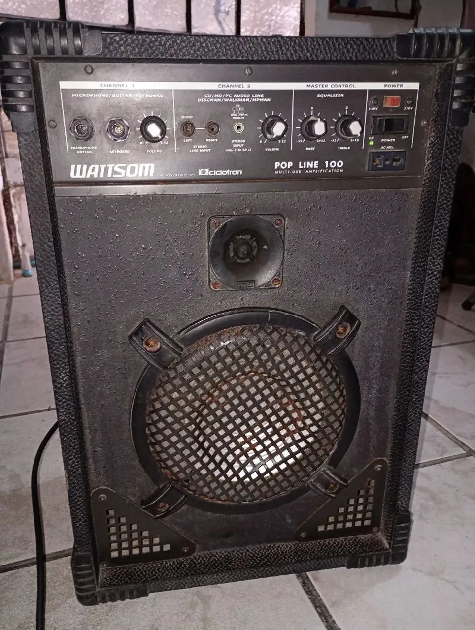 Vendo caixa amplificada , toda funcionando  - Foto 4