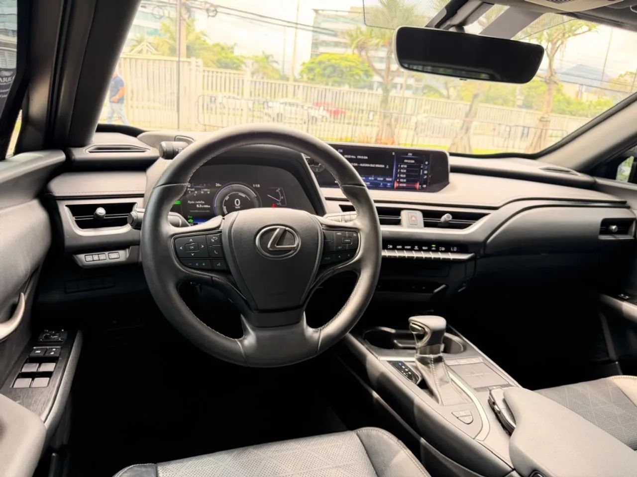 Lexus UX-250h Luxury 2.0 16V Aut.(hybrid), foto 12 de 20