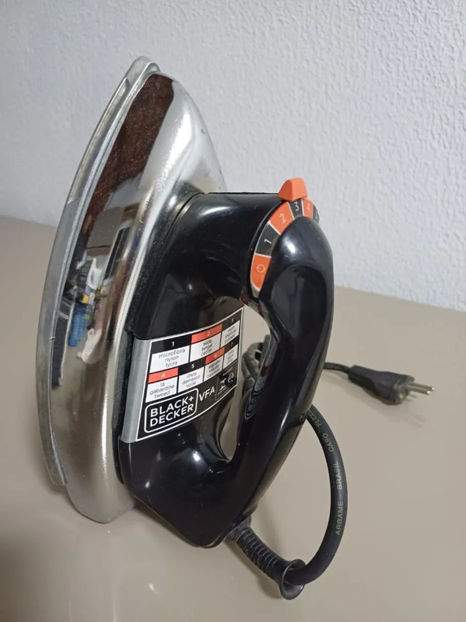 Ferro de Passar Black & Decker VFA