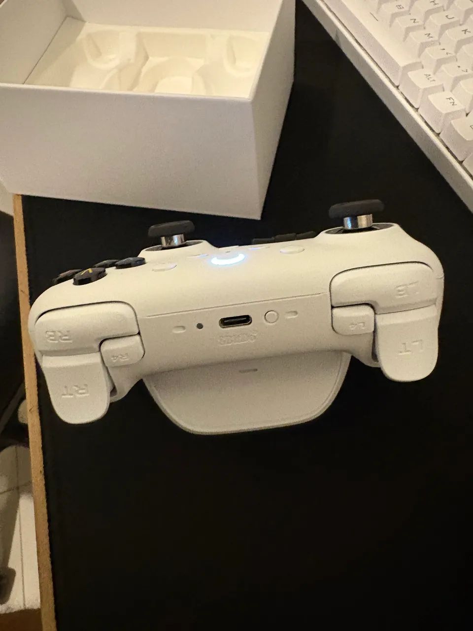 8BitDo Ultimate 2 Wireless Controller  - Foto 2