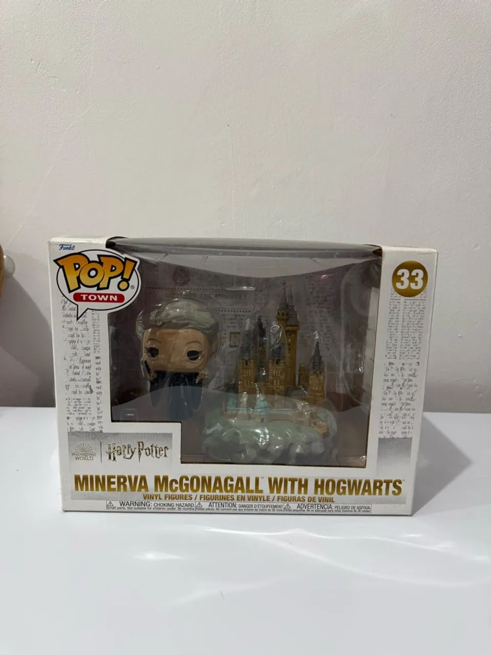 Funko Pop! Town: Minerva McGonagall with Hogwarts (#33)