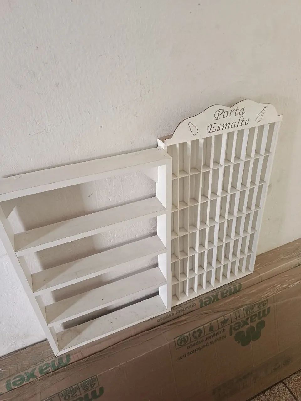 porta esmalte  e tênis infantil 