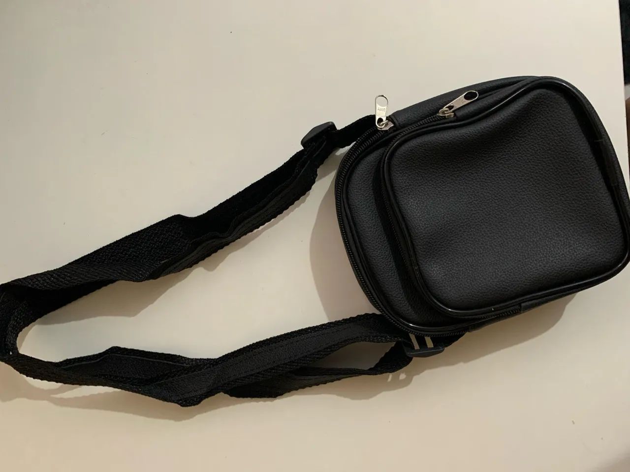 Shoulder bag preta (câmara de pneu) - Foto 5