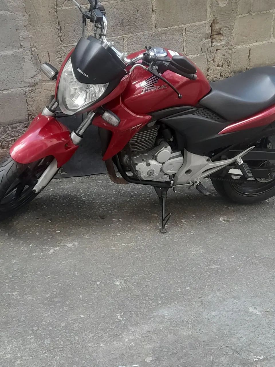Cb 300  abaixo da tabela 