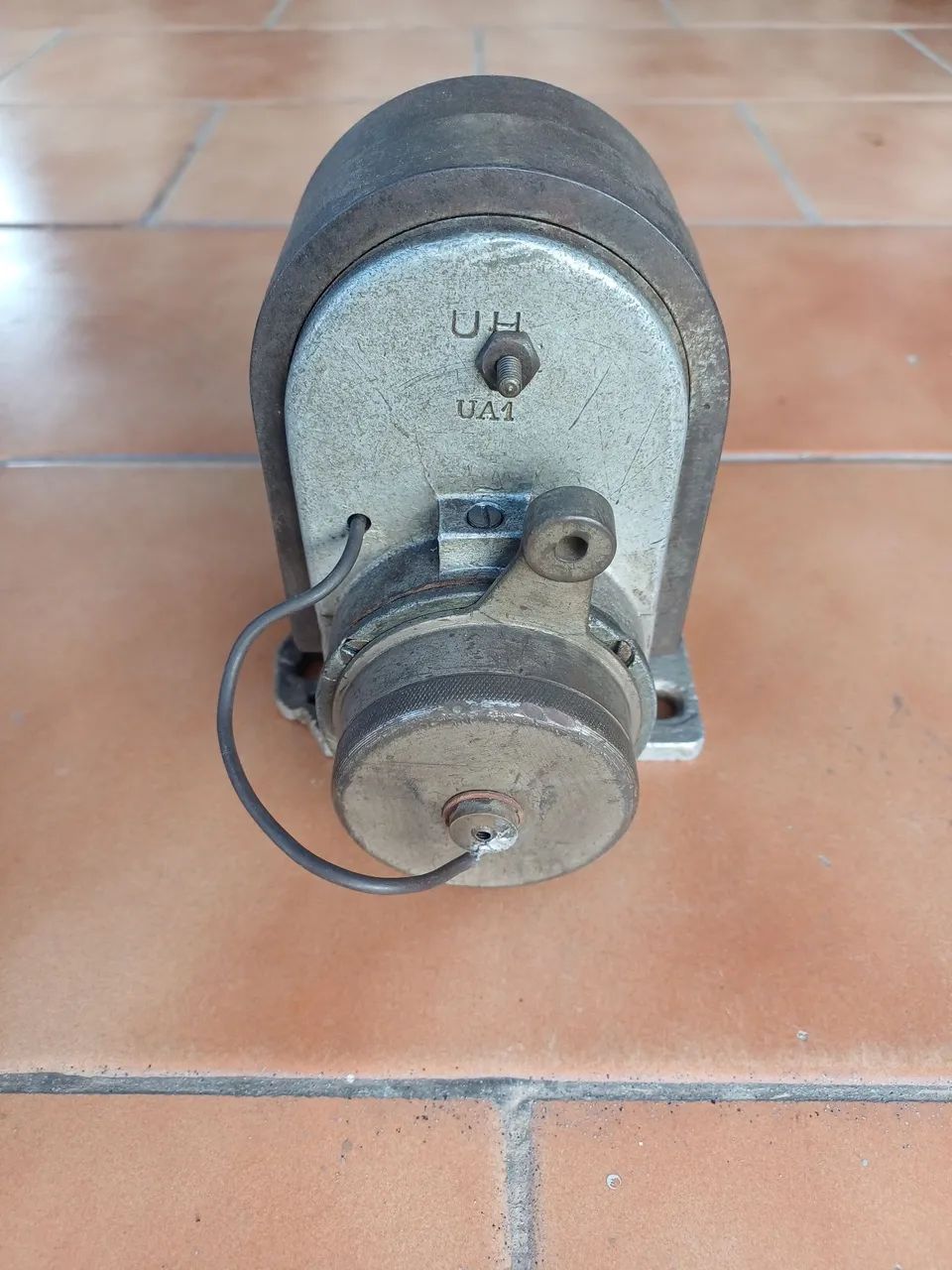 Magneto antigo decada de 1920 - Foto 2