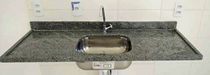 Pia de cozinha com torneira tudo novo