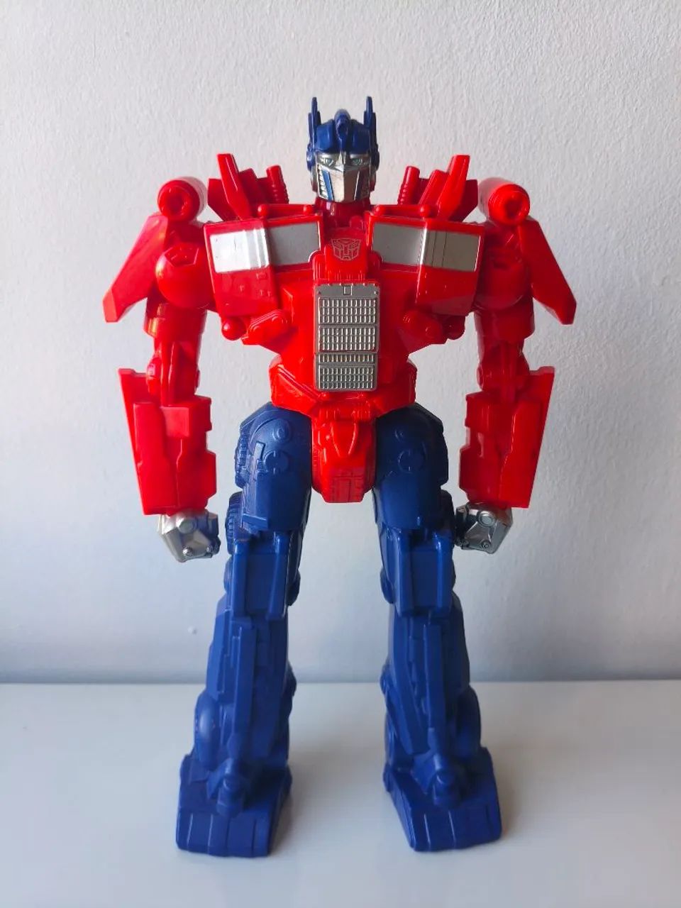 Boneco Optimus prime 40 cm